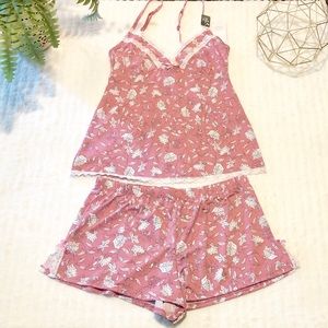 🚫SOLD🚫NWT💖Marilyn Monroe Rose Floral Pajama Set
